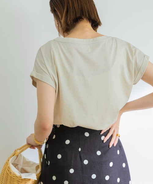 URBAN RESEARCH（アーバンリサーチ）の「ペルビアンコットンTシャツ（Tシャツ/カットソー・レディース・グリーン系その他/ブラック/オレンジ/ホワイト/グレー系その他/ブラウン系その他/グリーン・FREE）」の18枚目の写真