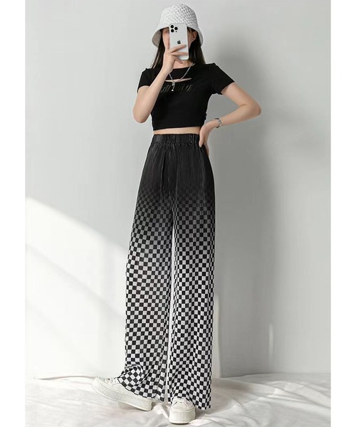 DEVICE(デバイス)の「ブロックチェック チェッカー プリーツ グラデーションリラックスパンツ(スラックス・レディース・ブラック/グリーン/ブルー・FREE)」の11枚目の写真