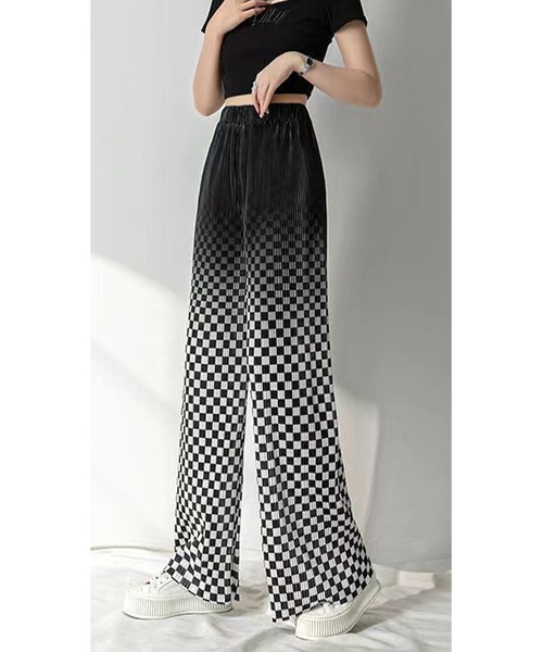 DEVICE(デバイス)の「ブロックチェック チェッカー プリーツ グラデーションリラックスパンツ(スラックス・レディース・ブラック/グリーン/ブルー・FREE)」の13枚目の写真