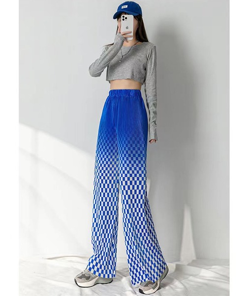 DEVICE(デバイス)の「ブロックチェック チェッカー プリーツ グラデーションリラックスパンツ(スラックス・レディース・ブラック/グリーン/ブルー・FREE)」の16枚目の写真
