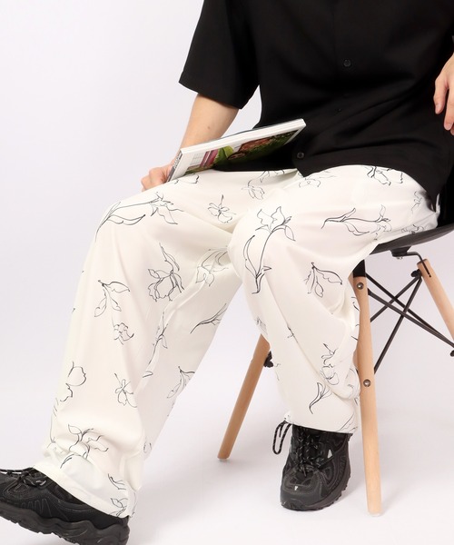 Naive magic（ナイーブマジック）の「NAIVE MAGIC 接触冷感とろみ素材 レトロ総柄バル－ンパンツ（その他パンツ・メンズ・ホワイト/ブラック/グリーン/アイボリー・M/L）」の13枚目の写真