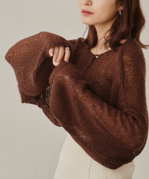 VANNIE U（ヴァニーユー）の「シアールーズニット（ニット/セーター・レディース・ブラウン/レッド/アイボリー/ピンク/ライトグリーン/ベージュ・FREE）」の2枚目の写真