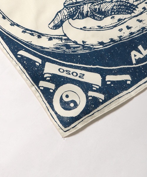 AlexanderLeeChang(アレキサンダーリーチャン)の「BACANCES ALL INCLUSIVE×AlexanderLeeChang/バカンス・オールインクルーシブ×アレキサンダーリーチャン BLC BANDANA(バンダナ/スカーフ・メンズ・ネイビー/グリーン/バーガンディー・ONE SIZE)」の17枚目の写真