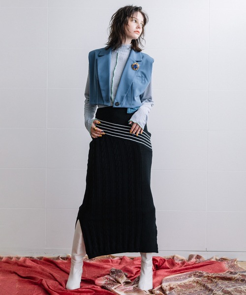 AULA AILA（アウラアイラ）の「テーラーショートベスト（ベスト・レディース・ブルー/ベージュ/ブラック・0）」の10枚目の写真