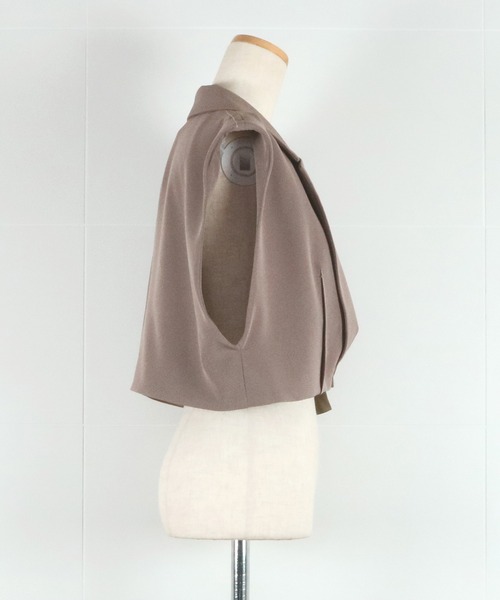 AULA AILA（アウラアイラ）の「テーラーショートベスト（ベスト・レディース・ブルー/ベージュ/ブラック・0）」の15枚目の写真