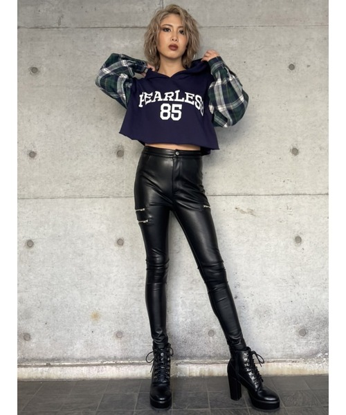 EGOIST（エゴイスト）の「チェックシャツドッキングスウェットトップス（パーカー・レディース・ネイビー/アイボリー・FREE）」の12枚目の写真