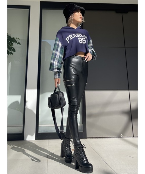 EGOIST（エゴイスト）の「チェックシャツドッキングスウェットトップス（パーカー・レディース・ネイビー/アイボリー・FREE）」の13枚目の写真