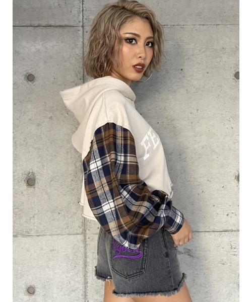 EGOIST（エゴイスト）の「チェックシャツドッキングスウェットトップス（パーカー・レディース・ネイビー/アイボリー・FREE）」の6枚目の写真