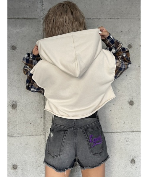 EGOIST（エゴイスト）の「チェックシャツドッキングスウェットトップス（パーカー・レディース・ネイビー/アイボリー・FREE）」の7枚目の写真