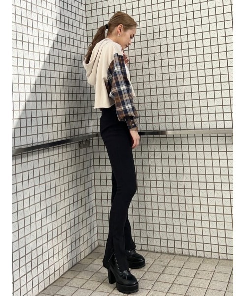EGOIST（エゴイスト）の「チェックシャツドッキングスウェットトップス（パーカー・レディース・ネイビー/アイボリー・FREE）」の22枚目の写真