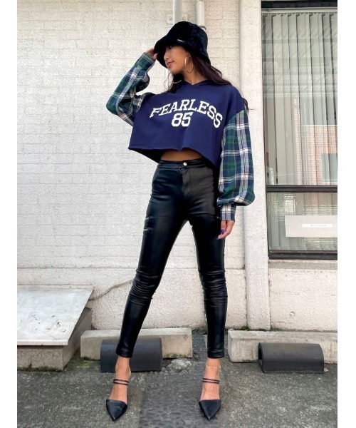 EGOIST（エゴイスト）の「チェックシャツドッキングスウェットトップス（パーカー・レディース・ネイビー/アイボリー・FREE）」の20枚目の写真