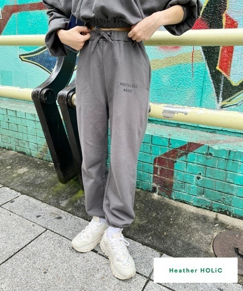 Heather(ヘザー)の「HOLiCスウェットパンツ 164315(スウェットパンツ・レディース・スミクロ/オフホワイト/ブラック・M/XL)」の1枚目の写真