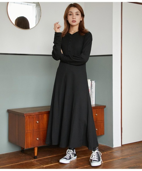CHILLE(チル)の「ワッフルAラインロングワンピース(ワンピース・レディース・グリーン/ブラック/アイボリー・FREE)」の5枚目の写真