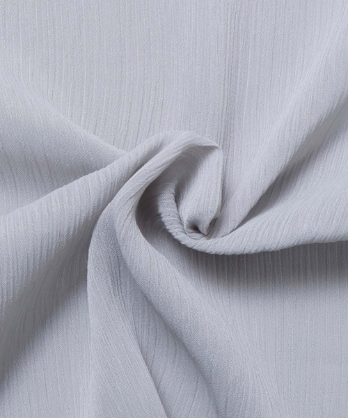 hunch(ハンチ)の「無地シャーリングネックブラウス(シャツ/ブラウス・レディース・オフホワイト/グレー/ピンク・FREE)」の6枚目の写真