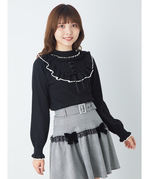 Ank Rouge(アンクルージュ)の「ヨークフリルスピンドルニット(ニット/セーター・レディース・オフホワイト/ブラック/ピンク・M)」の1枚目の写真