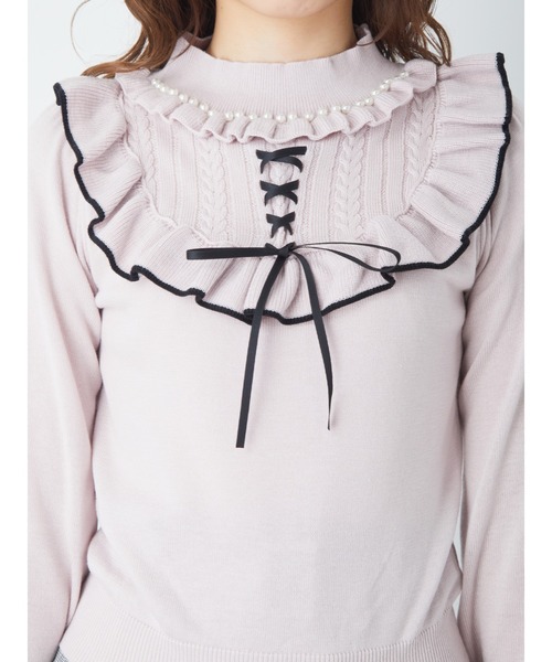 Ank Rouge(アンクルージュ)の「ヨークフリルスピンドルニット(ニット/セーター・レディース・オフホワイト/ブラック/ピンク・M)」の5枚目の写真