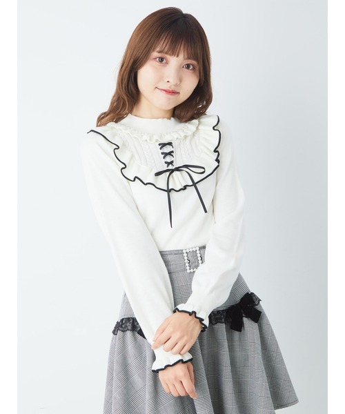 Ank Rouge(アンクルージュ)の「ヨークフリルスピンドルニット(ニット/セーター・レディース・オフホワイト/ブラック/ピンク・M)」の11枚目の写真