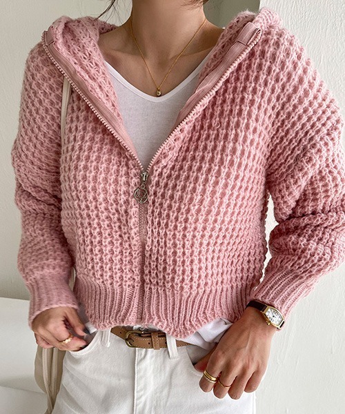 NANING9（ナンニング）の「NANING9 クロップドニットジップアップパーカー（ニット/セーター・レディース・スカイブルー/アイボリー/ピンク・FREE）」の3枚目の写真