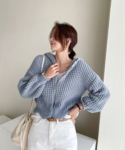 NANING9（ナンニング）の「NANING9 クロップドニットジップアップパーカー（ニット/セーター・レディース・スカイブルー/アイボリー/ピンク・FREE）」の19枚目の写真