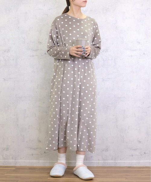emesuelee(エメスーリー)の「おうちの中だって可愛くありたい。ドットフリースロングルームワンピース(ルームワンピース・レディース・モカ/ダークブルー/サックスブルー・フリー)」の17枚目の写真