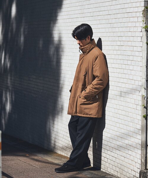 +phenix（プラスフェニックス）の「【+phenix / プラスフェニックス】別注 GORE-TEX スタンドカラー ダウンコート（ダウンジャケット/コート・メンズ・ベージュ/ホワイト/ブラック・MEDIUM/SMALL/LARGE）」の9枚目の写真