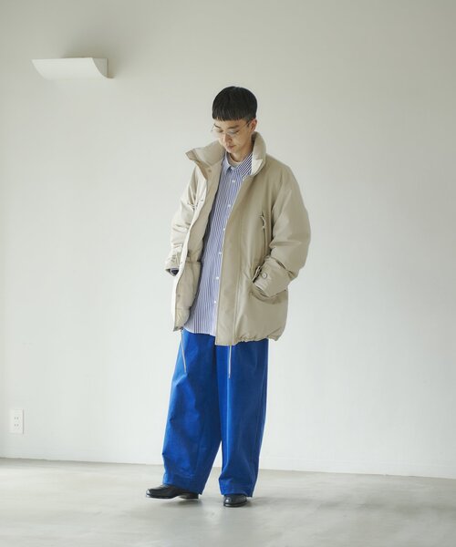 +phenix（プラスフェニックス）の「【+phenix / プラスフェニックス】別注 GORE-TEX スタンドカラー ダウンコート（ダウンジャケット/コート・メンズ・ベージュ/ホワイト/ブラック・MEDIUM/SMALL/LARGE）」の14枚目の写真
