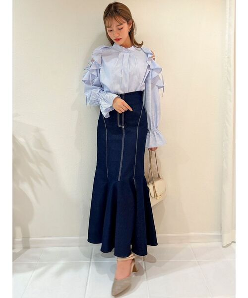 dazzlin(ダズリン)の「フリルレースアップキャンディブラウス(シャツ/ブラウス・レディース・ベージュ/ネイビー/ブルー・FREE)」の4枚目の写真