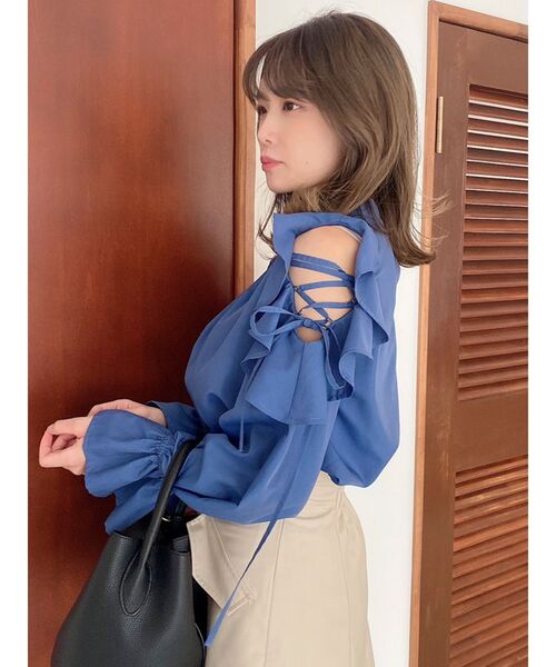 dazzlin(ダズリン)の「フリルレースアップキャンディブラウス(シャツ/ブラウス・レディース・ベージュ/ネイビー/ブルー・FREE)」の17枚目の写真