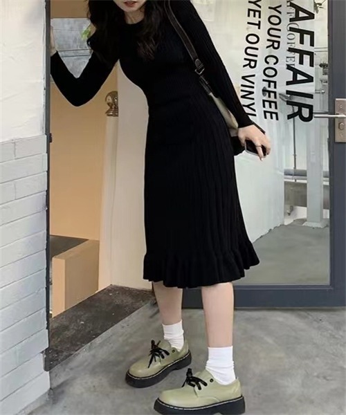 FREE STYLISTS(フリー スタイリスト)の「リブニットフレアワンピース(ワンピース・レディース・ブラック/ライトベージュ/ブルー・FREE)」の12枚目の写真