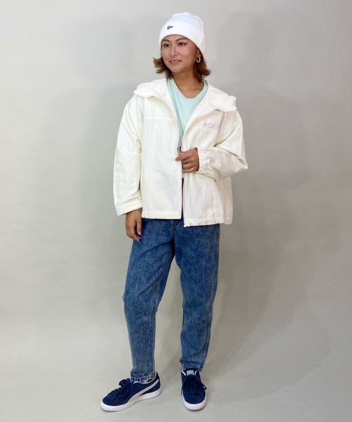 ROXY(ロキシー)の「ROXY/ロキシー ルーズシルエット/無地ワンポイントロゴナイロンジャケット RJK231622T(マウンテンパーカー・レディース・ホワイト/ブラック/グリーン・L/M)」の6枚目の写真