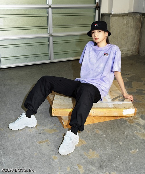 FILA(フィラ)の「【FILA/フィラ】【BE:FIRST/ビーファースト】コラボ ツイルバケットハット ノベルティー付き(ハット・メンズ・ベージュ/ホワイト/ブラック・FREE)」の2枚目の写真