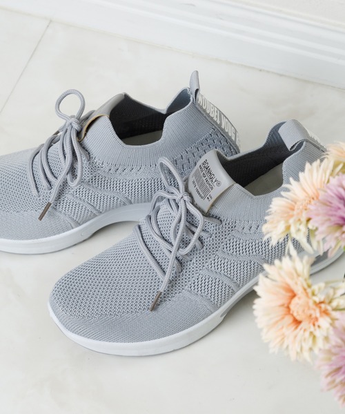 Noubel Voug Relax（ヌーベルヴォーグリラックス）の「美脚☆レースアップニットスニーカー（スニーカー・レディース・グレー/ブラック/ホワイト/ベージュ・S/3L/M/LL/L）」の3枚目の写真