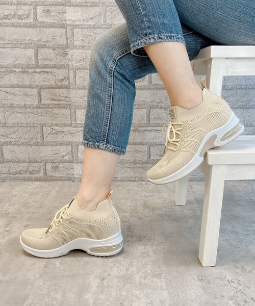 Noubel Voug Relax（ヌーベルヴォーグリラックス）の「美脚☆レースアップニットスニーカー（スニーカー・レディース・グレー/ブラック/ホワイト/ベージュ・S/3L/M/LL/L）」の21枚目の写真