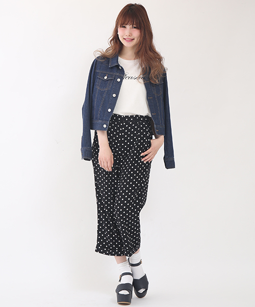 one after another NICE CLAUP(ワンアフターアナザーナイスクラップ)の「【mina8月号掲載ナイスクラップ】4.5オンス Gジャン(デニムジャケット・レディース・オフホワイト/インディゴブルー・FREE)」の15枚目の写真