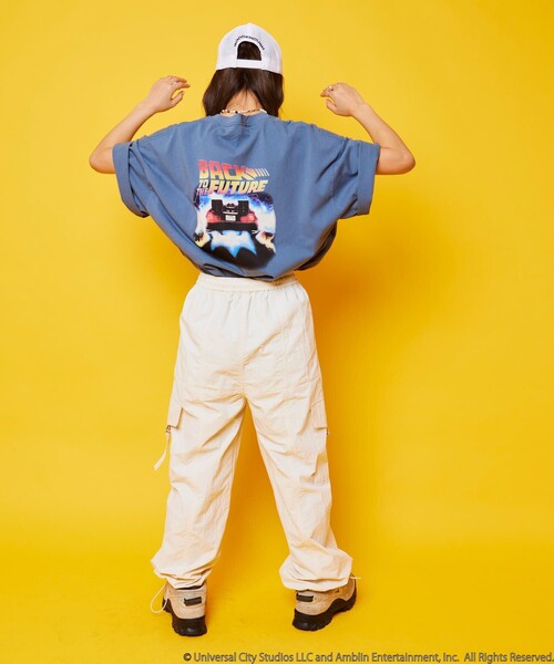 PUBLUX(パブリュクス)の「BACK TO THE FUTURE/バックトゥザフューチャー BACK TO THE FUTURE/バック・トゥ・ザ・フューチャー 別注 ビッグシルエット バックプリント Tシャツ【限定展開】(Tシャツ/カットソー・メンズ・サックスブルー/ブラック/ホワイト・LARGE/MEDIUM/SMALL)」の15枚目の写真