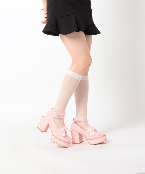 cs T&P(シーエスティーアンドピー)の「編み上げリボンヒールフリル厚底パンプス(パンプス・レディース・ホワイト系9/ブラック系8/ピンク系9・S/M/L/LL)」の3枚目の写真
