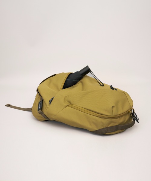 wdl.（ワームデザインラボ）の「【wdl.】 Minimal Day Pack（バックパック/リュック・メンズ・ブラック/グレー/ネイビー/ベージュ/ホワイト・FREE）」の13枚目の写真