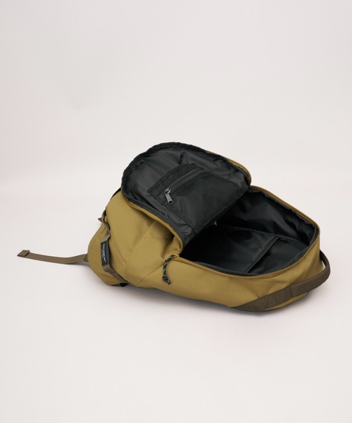 wdl.（ワームデザインラボ）の「【wdl.】 Minimal Day Pack（バックパック/リュック・メンズ・ブラック/グレー/ネイビー/ベージュ/ホワイト・FREE）」の17枚目の写真