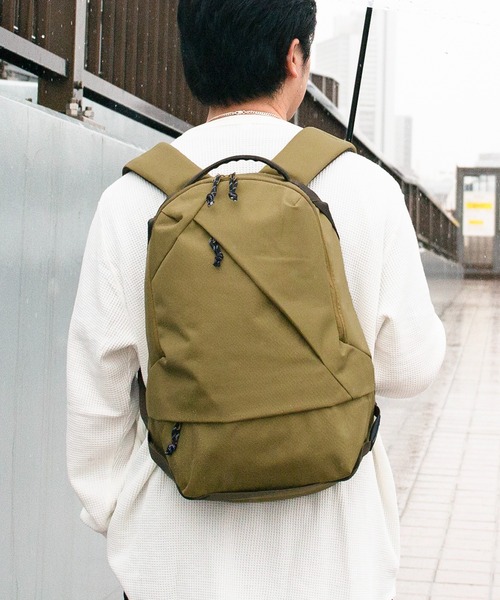 wdl.（ワームデザインラボ）の「【wdl.】 Minimal Day Pack（バックパック/リュック・メンズ・ブラック/グレー/ネイビー/ベージュ/ホワイト・FREE）」の7枚目の写真