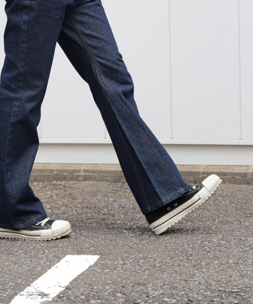 ZIP FIVE(ジップファイブ)の「【ZIP FIVE】ケミカル ヴィンテージ ワイドフレア デニムパンツ セミフレアデニムパンツ(デニムパンツ・メンズ・ネイビー/ケミカルウォッシュ/ブラック/サックスブルー/グレー・MEDIUM/LARGE/X-LARGE)」の1枚目の写真