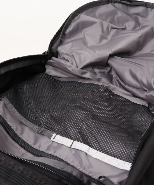 THE NORTH FACE（ザノースフェイス）の「THE NORTH FACE ザ・ノースフェイス 「VAULT（ヴォルト）」 リュック バックパック（バックパック/リュック・メンズ・ブラック・FREE）」の2枚目の写真