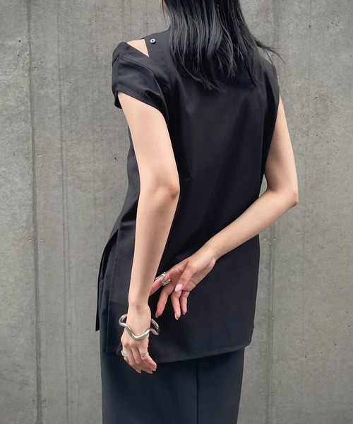 &g'aime(アンジェム)の「【&g’aime】マルチウェイボタンデザインノースリーブシャツ(シャツ/ブラウス・レディース・チャコールグレー/ブラック・FREE)」の20枚目の写真
