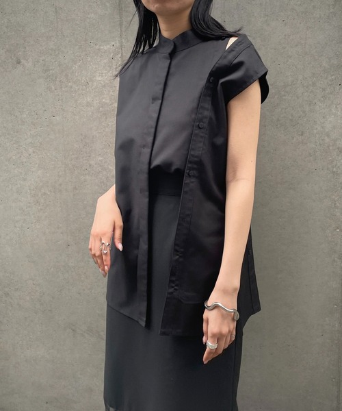 &g'aime(アンジェム)の「【&g’aime】マルチウェイボタンデザインノースリーブシャツ(シャツ/ブラウス・レディース・チャコールグレー/ブラック・FREE)」の18枚目の写真