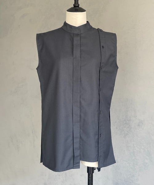 &g'aime(アンジェム)の「【&g’aime】マルチウェイボタンデザインノースリーブシャツ(シャツ/ブラウス・レディース・チャコールグレー/ブラック・FREE)」の21枚目の写真