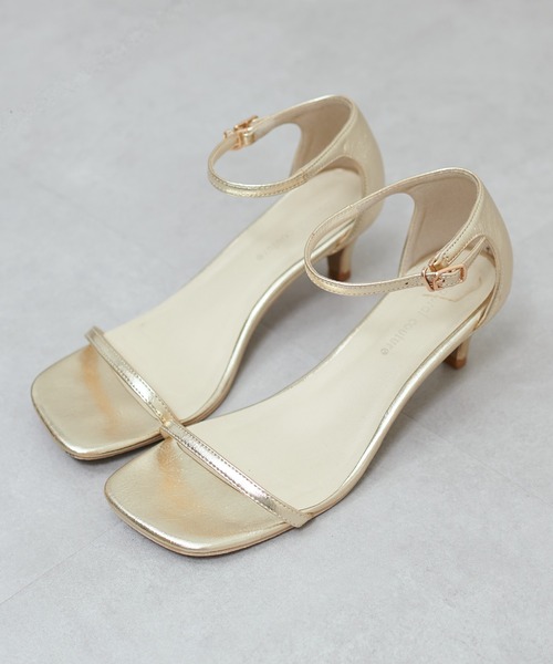 natural couture（ナチュラルクチュール）の「メタリック細ストラップサンダル（サンダル・レディース・ゴールド/ブラック/シルバー・SMALL/MEDIUM/LARGE）」の16枚目の写真