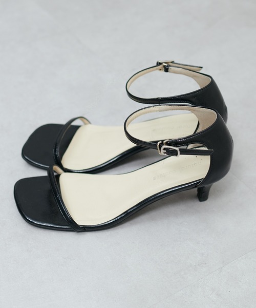 natural couture（ナチュラルクチュール）の「メタリック細ストラップサンダル（サンダル・レディース・ゴールド/ブラック/シルバー・SMALL/MEDIUM/LARGE）」の17枚目の写真