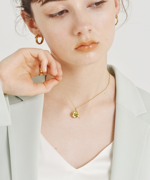 LHME(エルエイチエムイー)の「LHME ニューミーネックレス/サージカルステンレス316L(金属アレルギー対応)(ネックレス・レディース・シルバー系その他3/シルバー系その他/ゴールド系その他/シルバー系その他2/シルバー系その他4/ゴールド系その他2/ゴールド系その他3/ゴールド系その他4・45cm)」の13枚目の写真