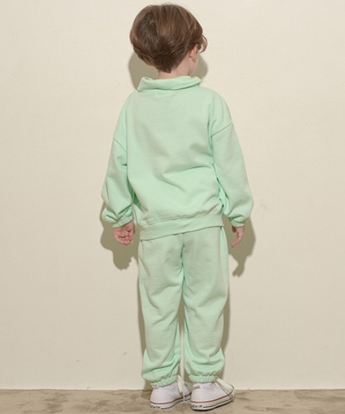 b・ROOM(ビールーム)の「【表コットン毛玉バイバイ】裾ゴムスウェットパンツ(その他パンツ・キッズ・チャコール/エメラルド/グレイッシュブルー/オートミール/ネイビー・140cm/100cm/120cm/110cm/130cm)」の18枚目の写真