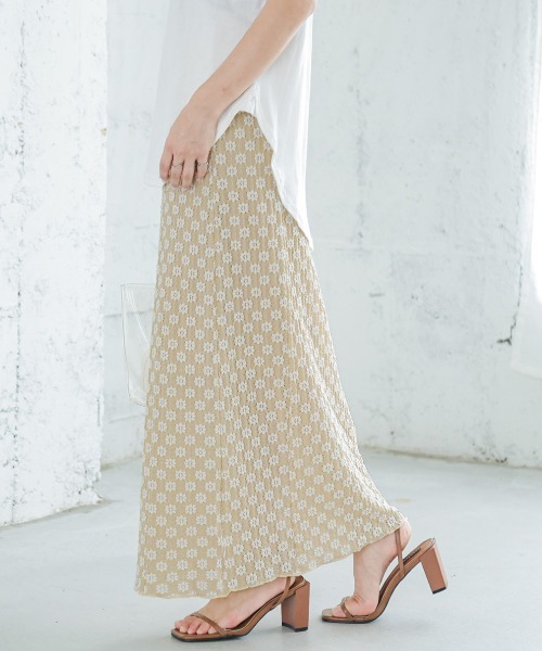 La-gemme（ラジェム）の「フラワージャガードスカート（スカート・レディース・ベージュ/ブラック/ブルー・フリー/C）」の11枚目の写真