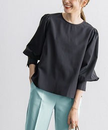 バックボタンボリュームスリーブブラウス